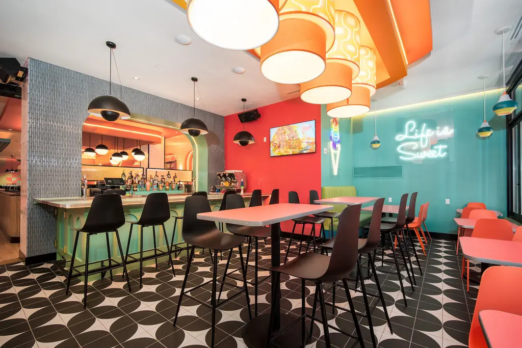 Thiết Kế Nhà Hàng Retro