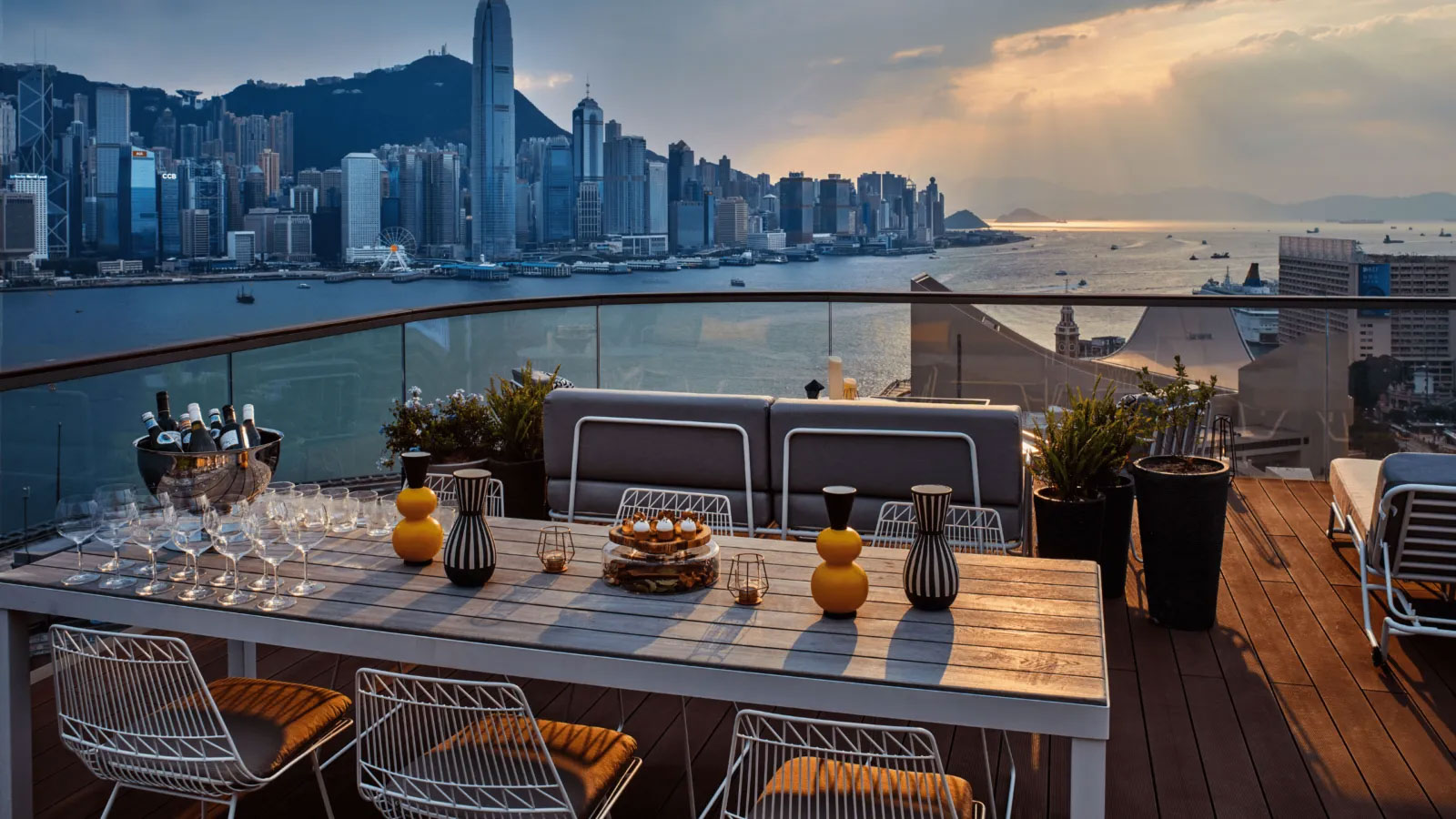 Ảnh hưởng của kiến trúc HongKong trong thiết kế nhà hàng 