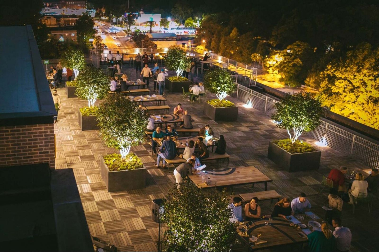 thiet-ke-nha-hang-beer-garden