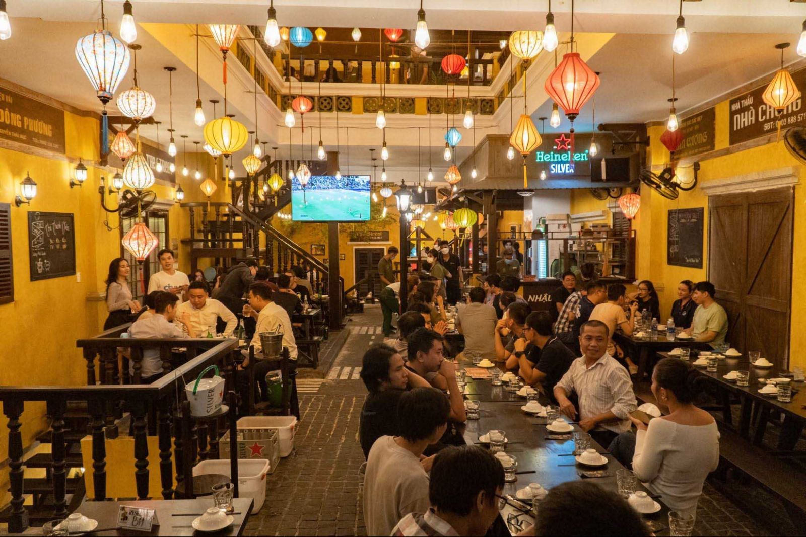 ​ ​ mau-thiet-ke-nha-hang-beer-garden