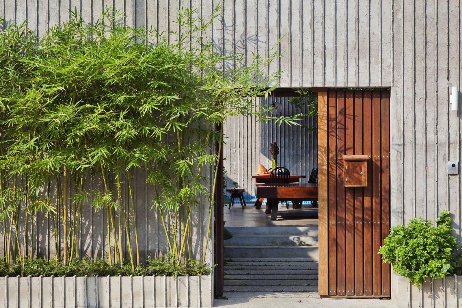 Vì sao nên chọn cây trúc trong thiết kế nhà hàng, quán cafe