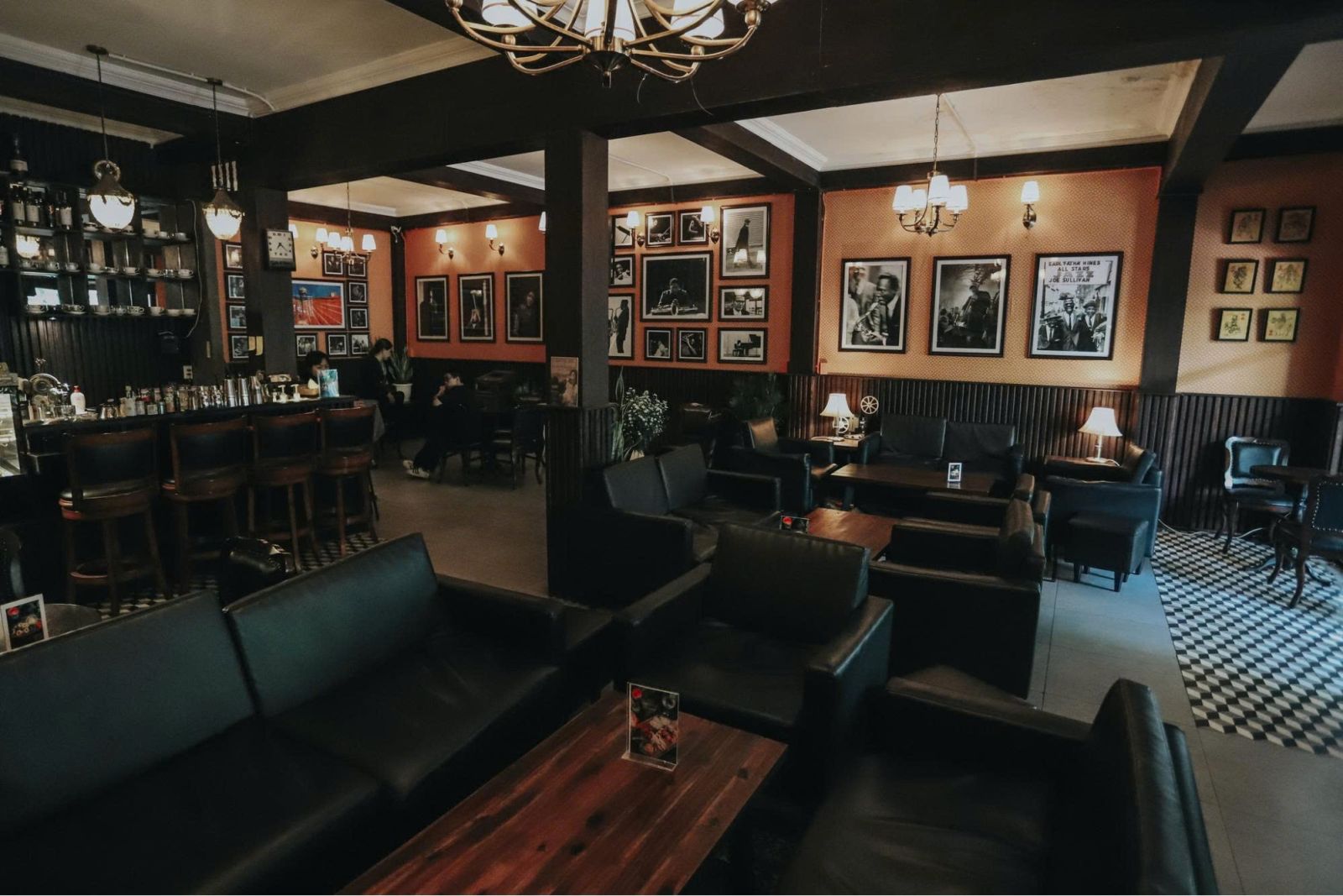 Đặc trưng của phong cách kết hợp hiện đại – hoài cổ