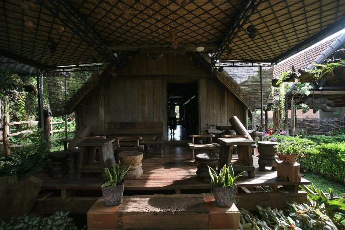 Tại sao nên chọn thiết kế quán cafe mang dấu ấn văn hóa?