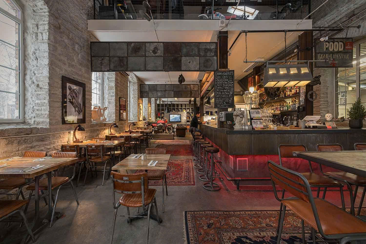 Vintage Industrial là gì? Vì sao phong cách này phù hợp với các quán café hiện đại?