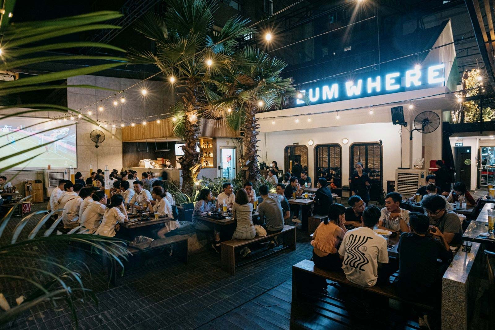 xu-huong-thiet-ke-nha-hang-beer-garden